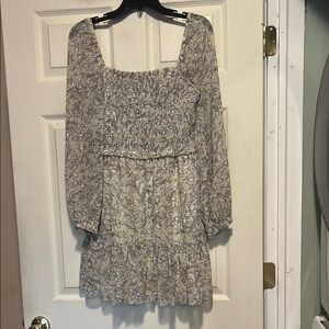 RDI Long Sleeve Floral Tiered Dress with Smocked Bodice Size Medium